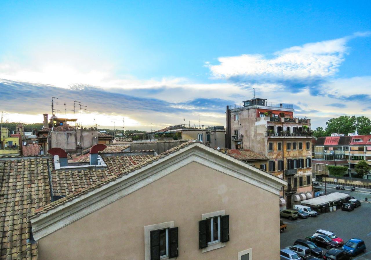 Mattia'S Penthouse - View Over Trastevere Roofs Rome Exterior photo